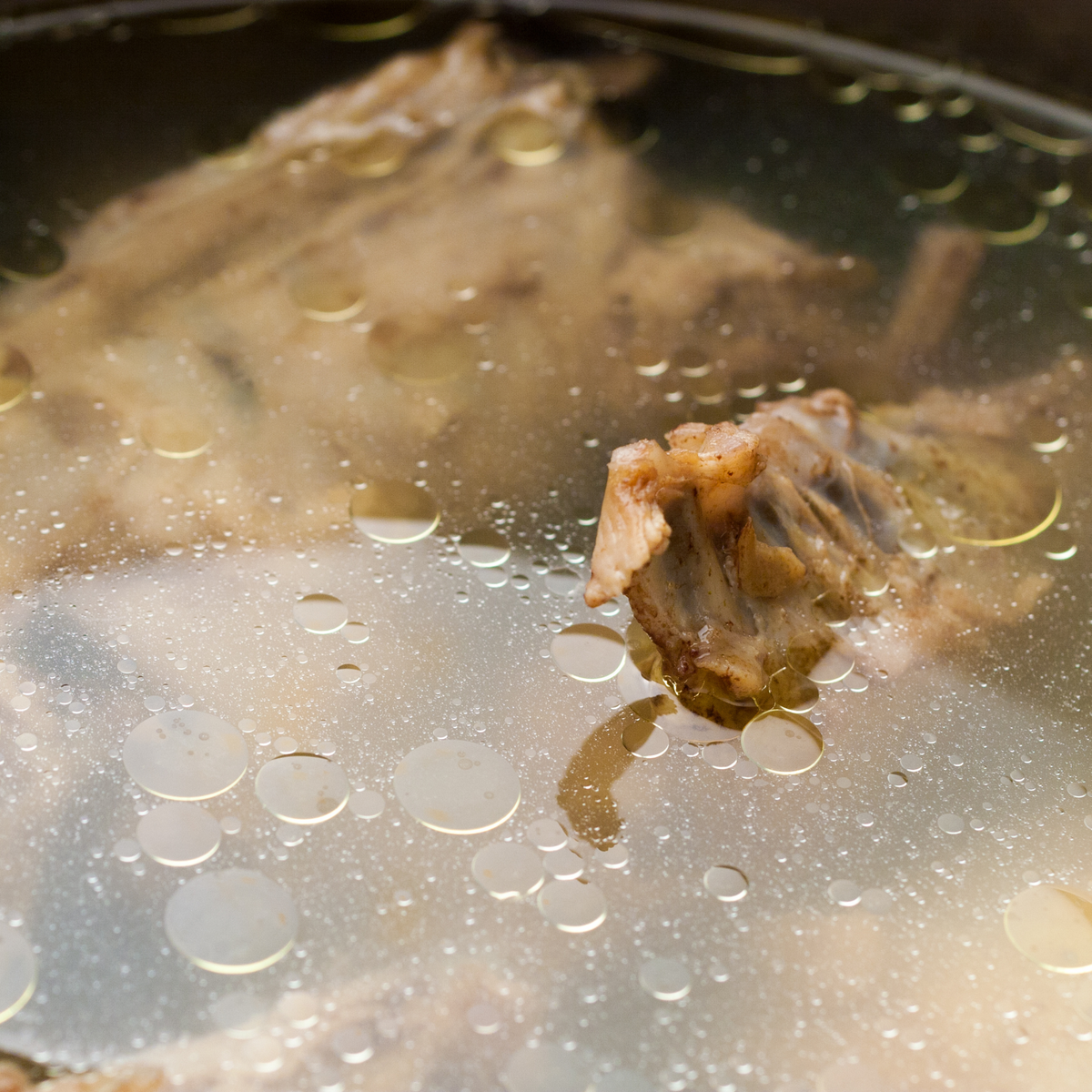 Umami Pressure Cooker Chicken Stock